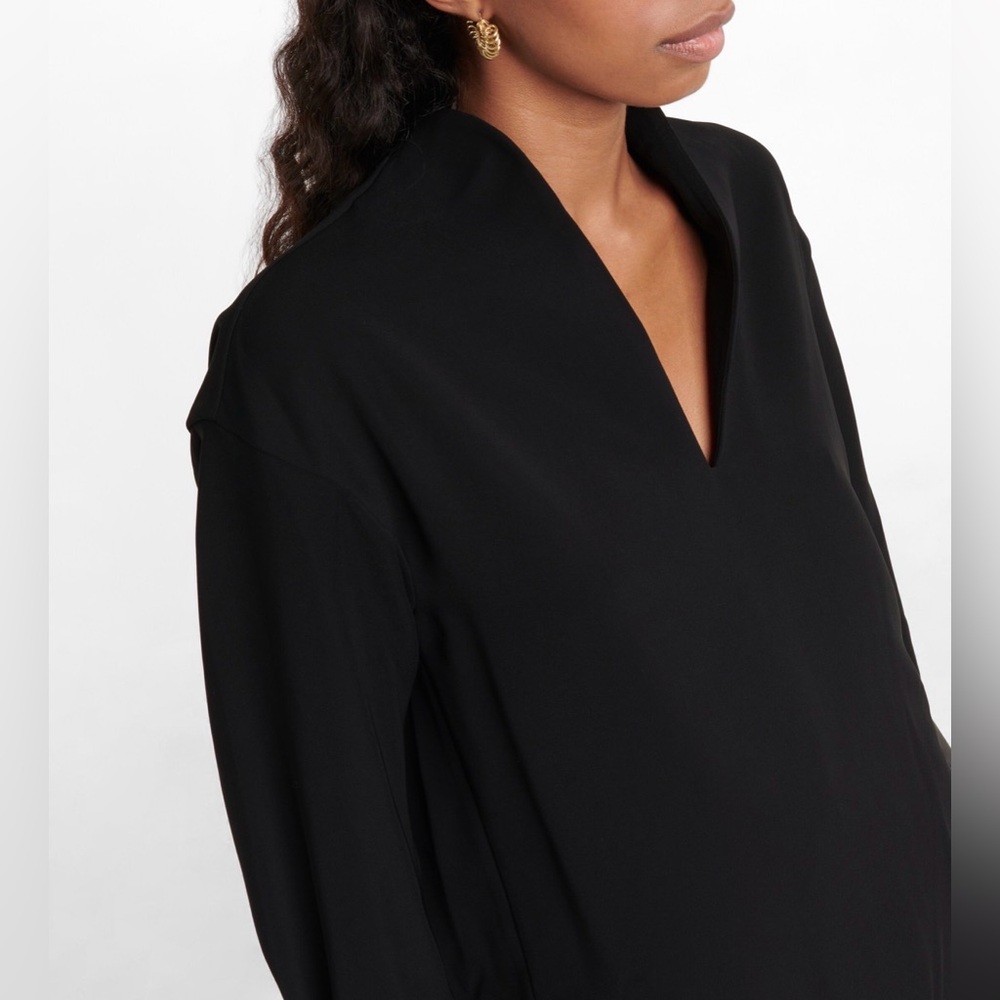 Vince black silk blouse with faux leather cuffs - size XS